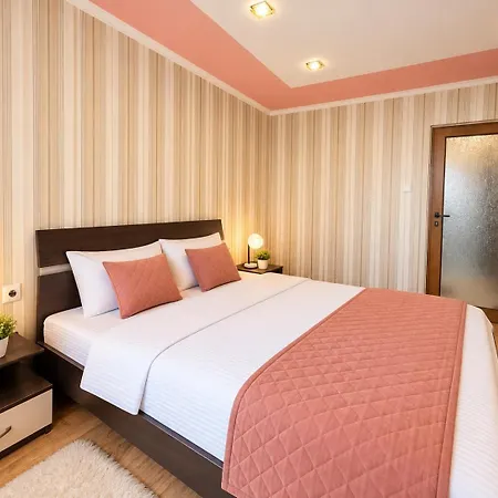 Rose Cream Cozy 1bedroom In Бургас