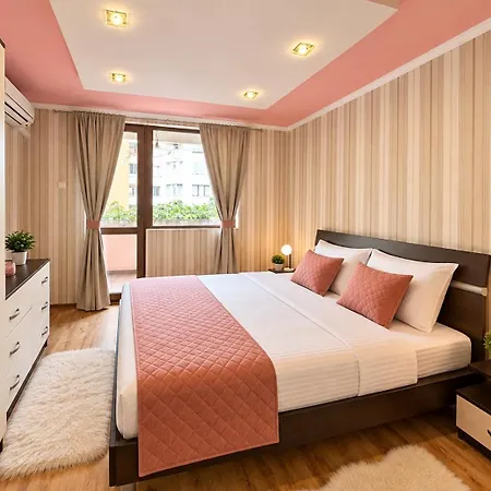 Апартаменты Rose Cream Cozy 1bedroom In *