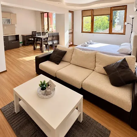 Апартаменты Rose Cream Cozy 1bedroom In *