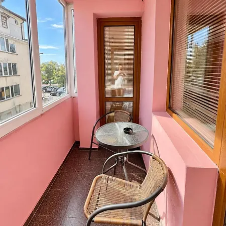 Апартаменты Rose Cream Cozy 1bedroom In *